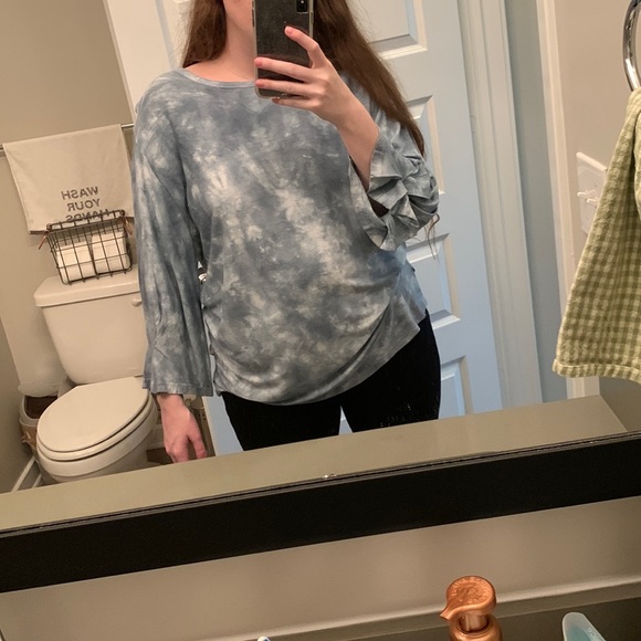 nine west jeans - fawn tie dye high low knit top - Picture 2 of 6